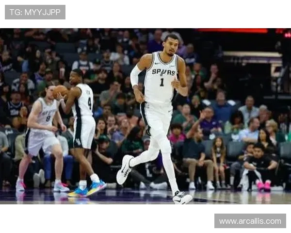 星空体育中文站：聚焦明星体育人物，独家采访报道，带你走近运动员真实生活故事